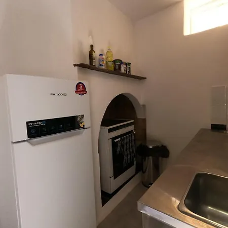 Rhodes Youth (adults Only) * Rhodes City