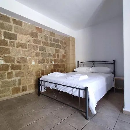 Rhodes Youth (adults Only) Хостел *