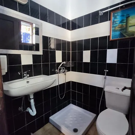 旅馆 Rhodes Youth (adults Only) *