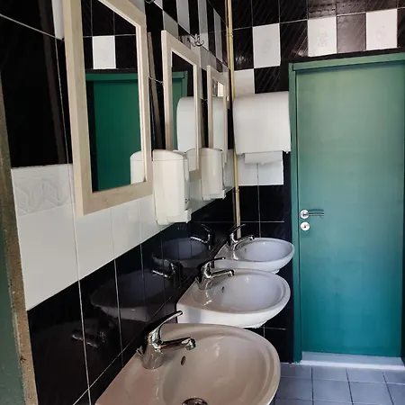 旅馆 Rhodes Youth (adults Only) *