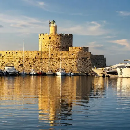 Rhodes Youth (adults Only) 旅馆 *